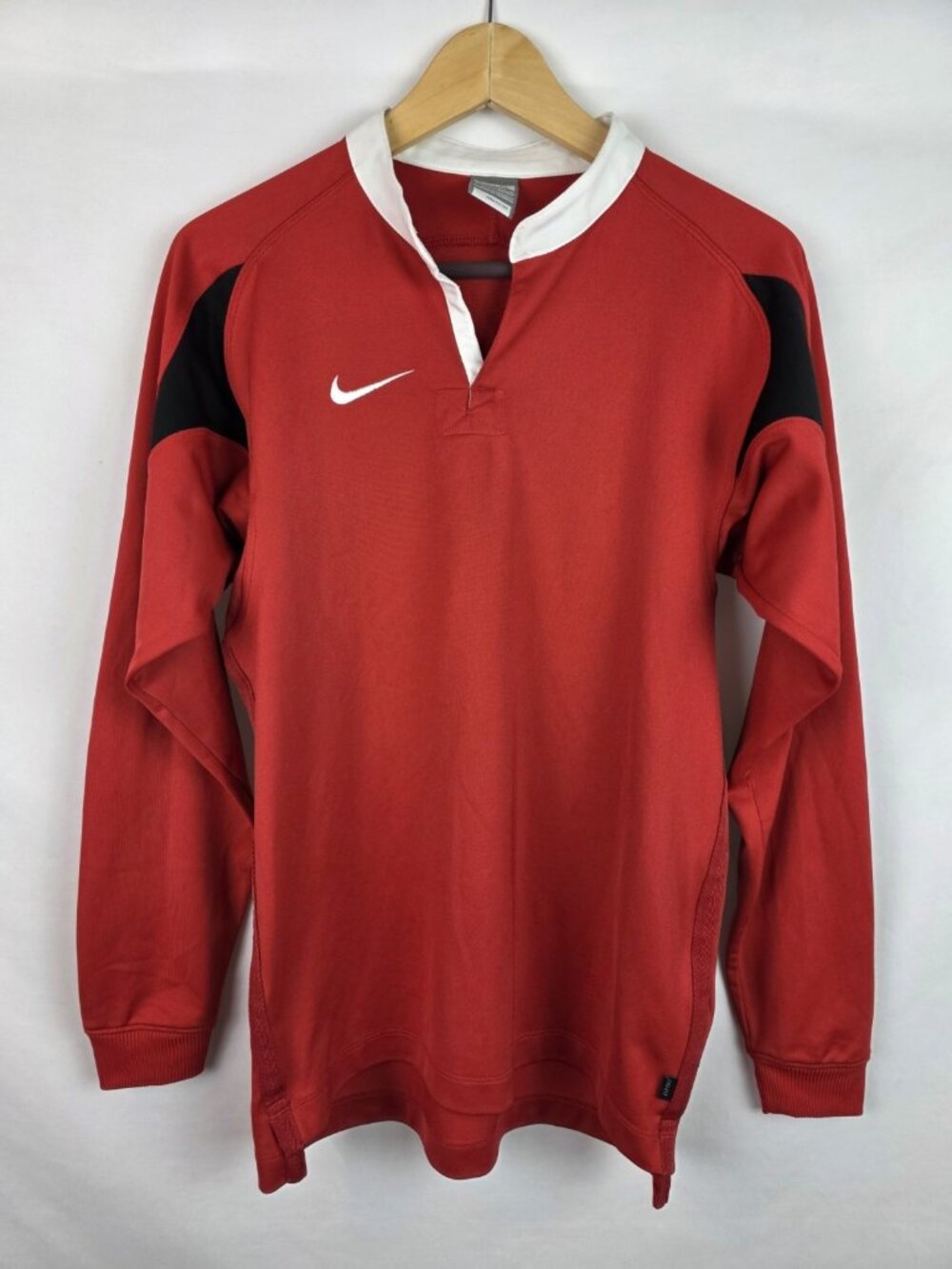 Nike Childs Shirt Size XL Red Nike Fit Dry Long Sleeve Jersey Kids Top